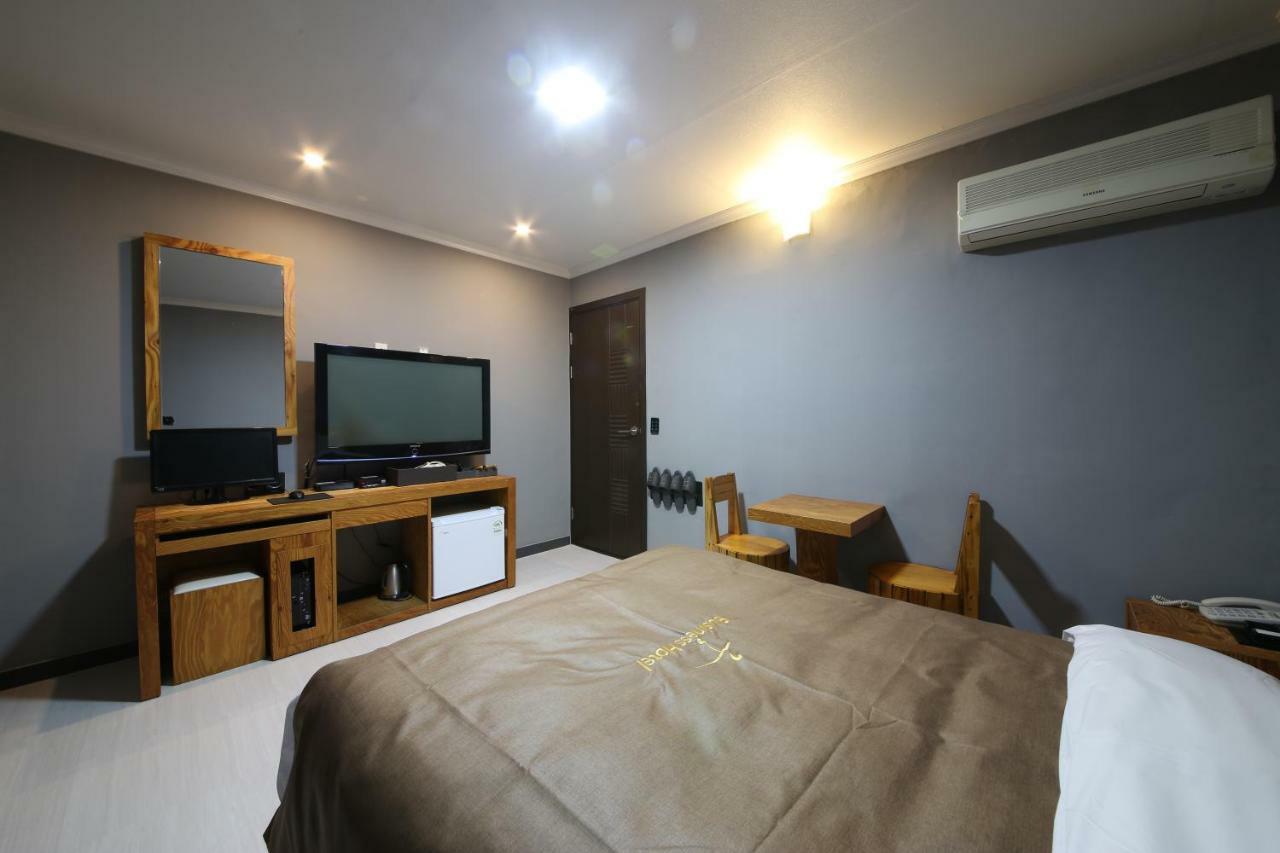Gung Hotel Jeonju Eksteriør bilde